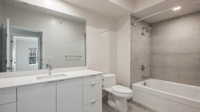 Quarry Hills in Quincy, MA - Building Photo - Building Photo