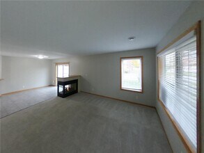 13758 Flay Ave N in Hugo, MN - Building Photo - Building Photo