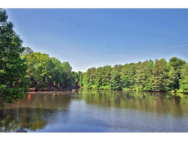 605 Garden Ct in Atlanta, GA - Building Photo - Building Photo