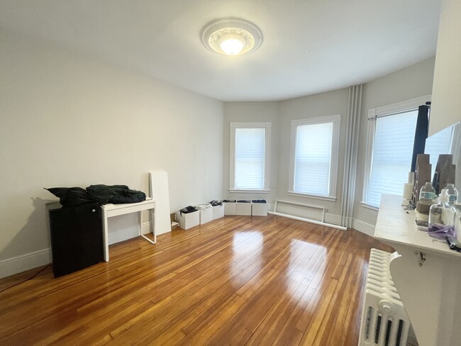 158 Boston St, Unit 3