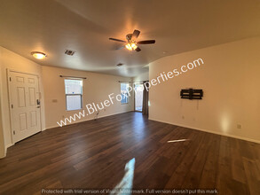 8014 Nautilus Dr in Tucson, AZ - Building Photo - Building Photo