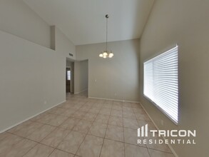 7440 W Sanna St in Peoria, AZ - Building Photo - Building Photo