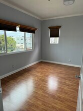 801 N Ridgewood Pl, Unit 2Bedroom1bath in Los Angeles, CA - Building Photo - Building Photo