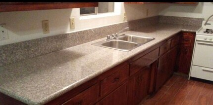 18515 Symeron Rd in Apple Valley, CA - Building Photo - Building Photo