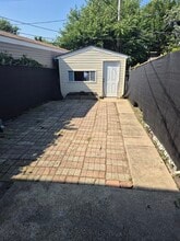 1138 E 83rd St in Chicago, IL - Building Photo - Building Photo