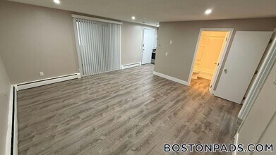 3 Henry Terrace, Unit 7B in Worcester, MA - Foto de edificio - Building Photo