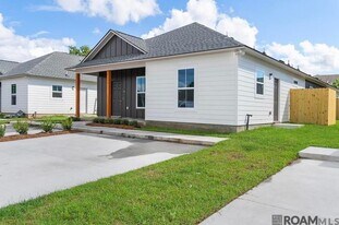 6908 Goya Ave in Baton Rouge, LA - Building Photo