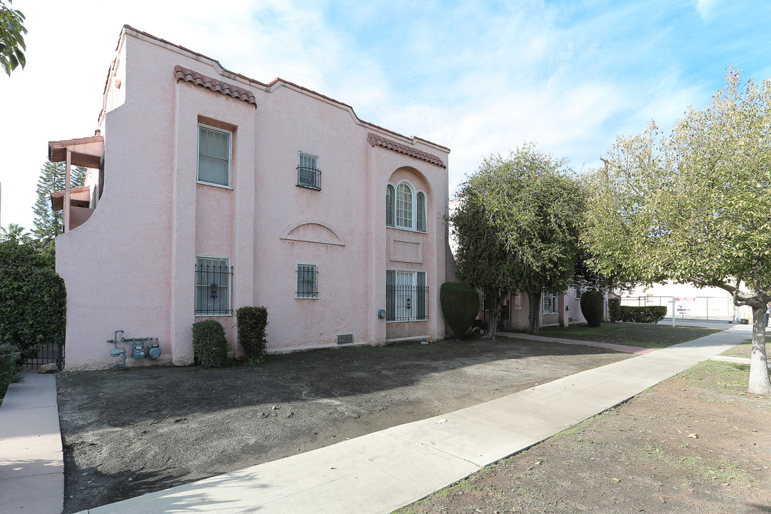 2615 Victoria Ave in Los Angeles, CA - Foto de edificio