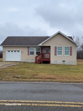 2376 Bowman Loop in Crossville, TN - Building Photo - Building Photo