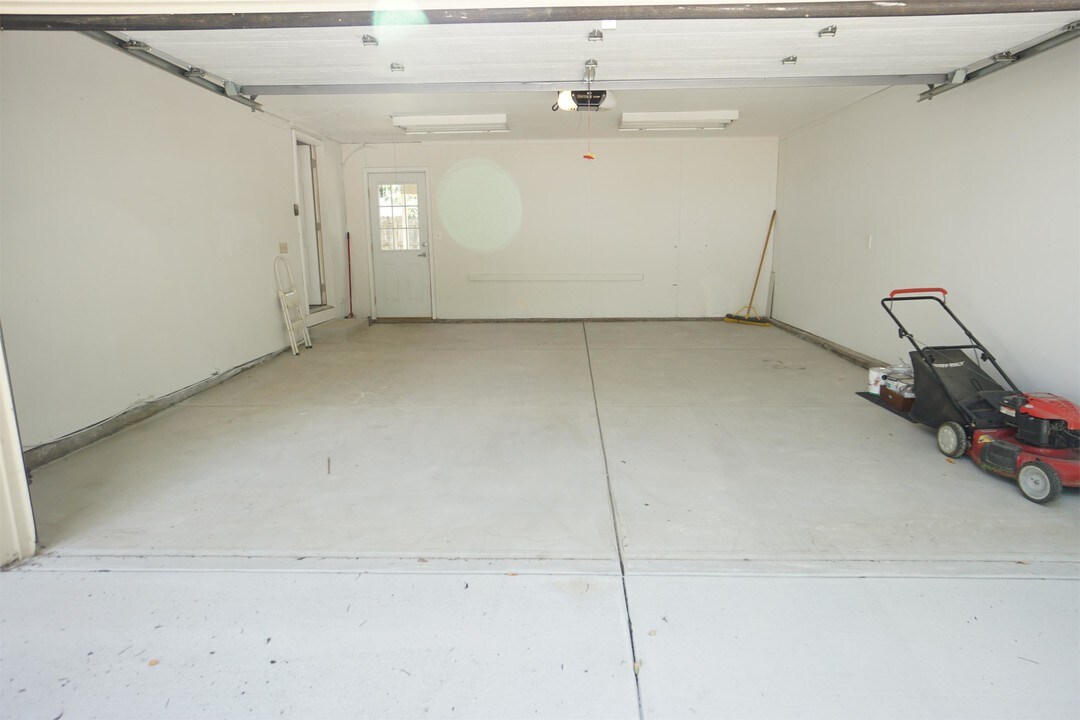 5025 E Weaver Ave in Centennial, CO - Building Photo