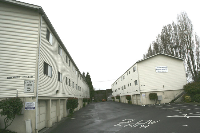 Laurelwood in Portland, OR - Foto de edificio - Building Photo