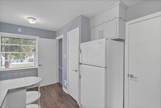 7418 W Clarence Ave in Chicago, IL - Building Photo - Building Photo