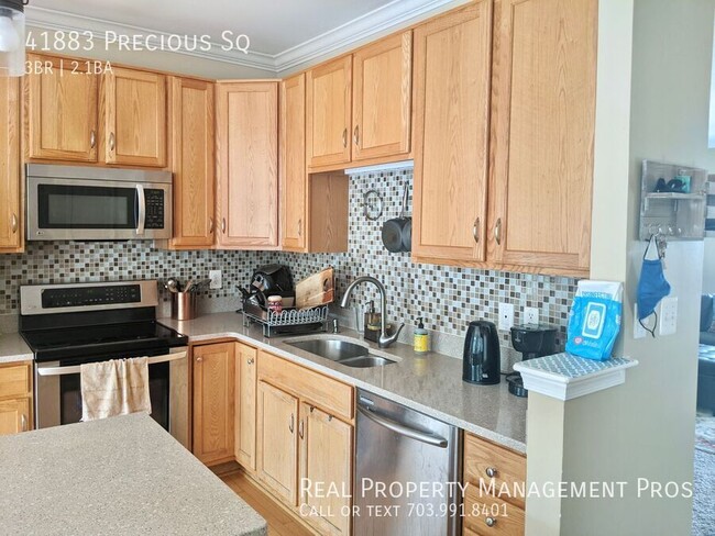 41883 Precious Square in Aldie, VA - Building Photo - Building Photo