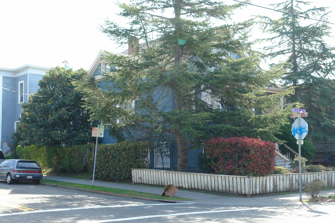 2002 Cedar St in Berkeley, CA - Building Photo