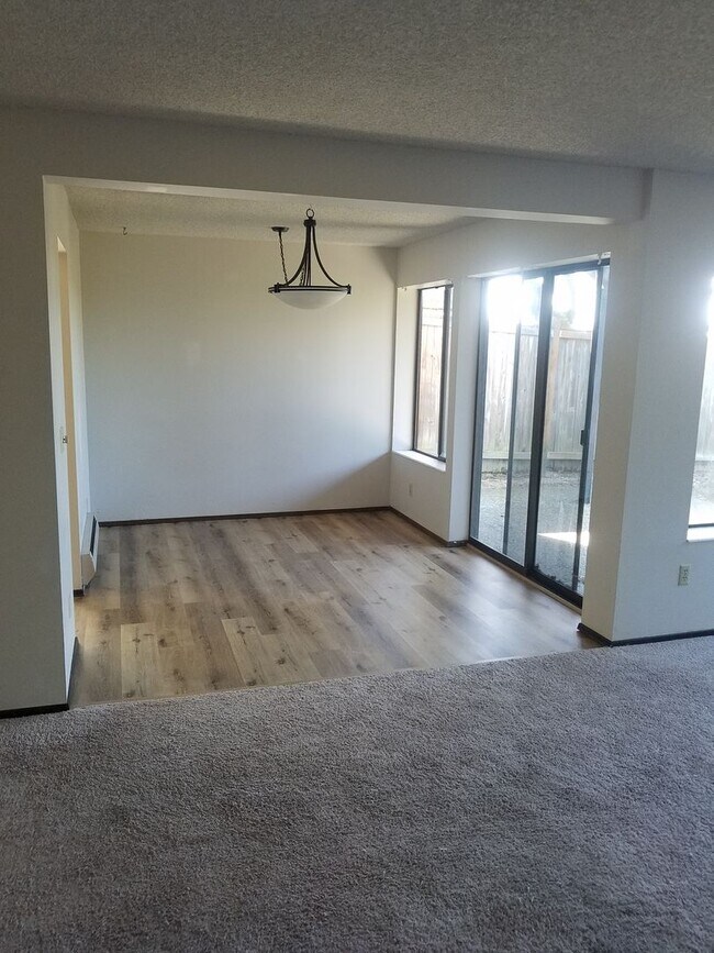 2517 13th Ave W in Seattle, WA - Building Photo - Building Photo
