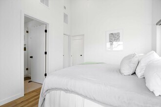 1202 Greenwood Ave in Austin, TX - Building Photo - Building Photo