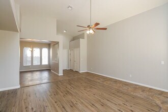 21791 E Calle de Flores in Queen Creek, AZ - Foto de edificio - Building Photo