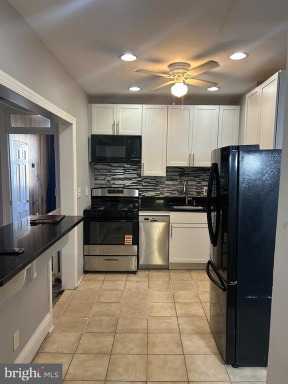 property at 735 Princeton Pl NW