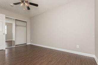 Magnolia Court Apartments in Anaheim, CA - Building Photo - Interior Photo