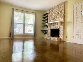 1721 Timber Ridge Dr in Austin, TX - Building Photo - Building Photo