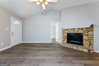 108 Woodridge Dr in Stockbridge, GA - Building Photo - Building Photo