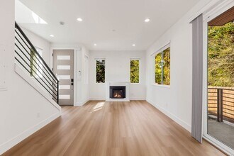 106 6th St South in Kirkland, WA - Building Photo - Building Photo