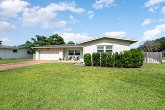 4885 Santa Rosa Ave in Titusville, FL - Building Photo - Building Photo