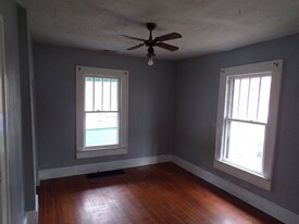 96 Alabama Ave in Asheville, NC - Building Photo