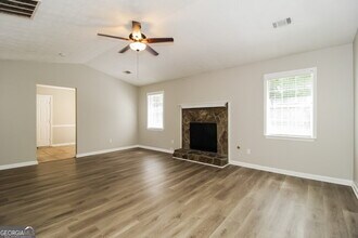 61 Eva Dr in Hampton, GA - Building Photo - Building Photo