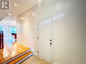 1029 Ottenbrite Cres in Ottawa, ON - Building Photo - Building Photo