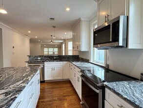 409-411 Walden St in Cambridge, MA - Building Photo - Building Photo