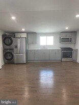 2501 E Somerset St in Philadelphia, PA - Building Photo