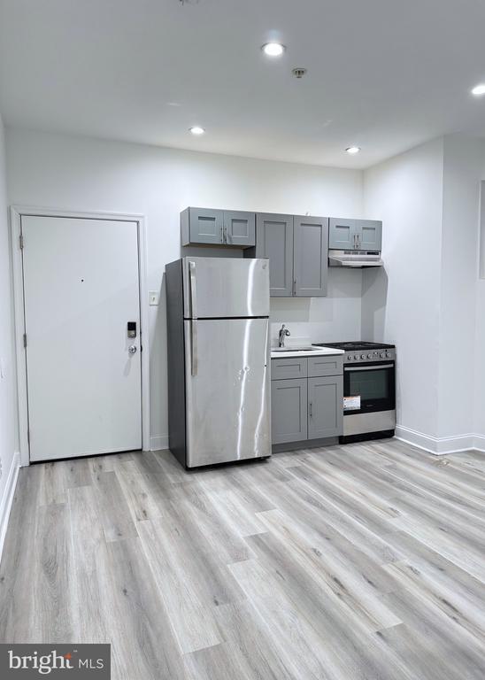 property at 3857 N Broad St