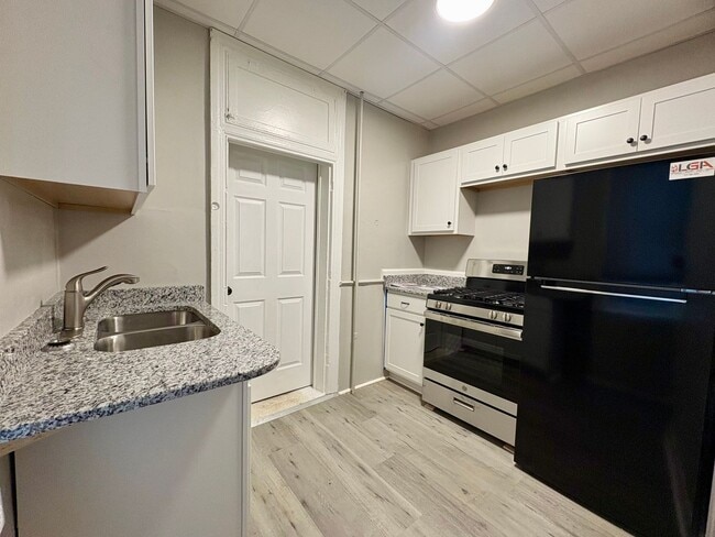 property at 643 Lincoln St