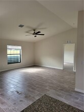 1221 NE 10th Ln in Cape Coral, FL - Building Photo - Building Photo