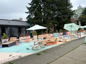 1477 15th Av W in Vancouver, BC - Building Photo - Building Photo