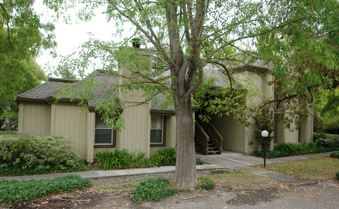 4001-4011 Bennett Valley Rd in Santa Rosa, CA - Building Photo