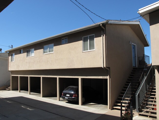 3315 Crest Dr in Manhattan Beach, CA - Building Photo - Building Photo