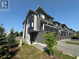 177 Edgevalley Rd in London, ON - Building Photo