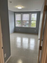 266 Central Ave, Unit 2 in Jersey City, NJ - Building Photo - Building Photo