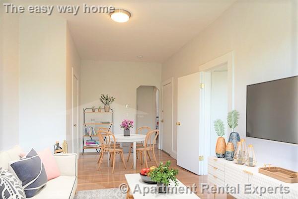 110 Willow St, Unit #4 in Cambridge, MA - Foto de edificio - Building Photo