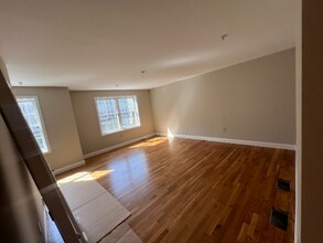 14 Centennial Dr in Dover, NH - Building Photo - Building Photo