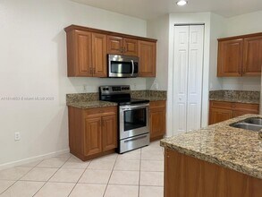2635 SW 84th Ter in Miramar, FL - Building Photo - Building Photo