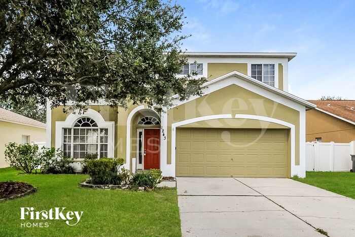 1243 Alpine Lake Dr in Brandon, FL - Building Photo