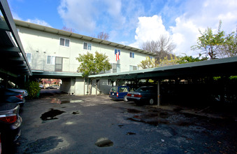 35 Tamalpais Ave in San Anselmo, CA - Foto de edificio - Building Photo