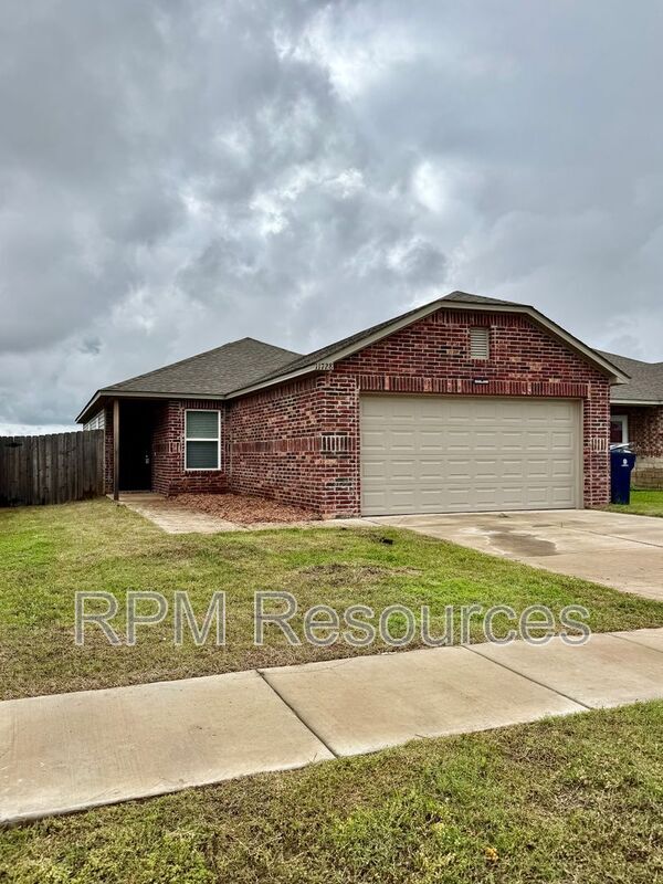 11728 Jude Way in Yukon, OK - Building Photo - Building Photo