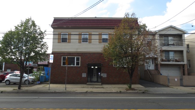 728-730 Bayway Ave in Elizabeth, NJ - Building Photo - Building Photo