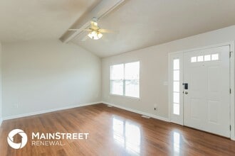 161 Drake Dr in Shepherdsville, KY - Foto de edificio - Building Photo