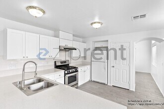 2085 Lipari Ct in Las Vegas, NV - Building Photo - Building Photo