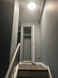 9001 Ridge Ave photo'